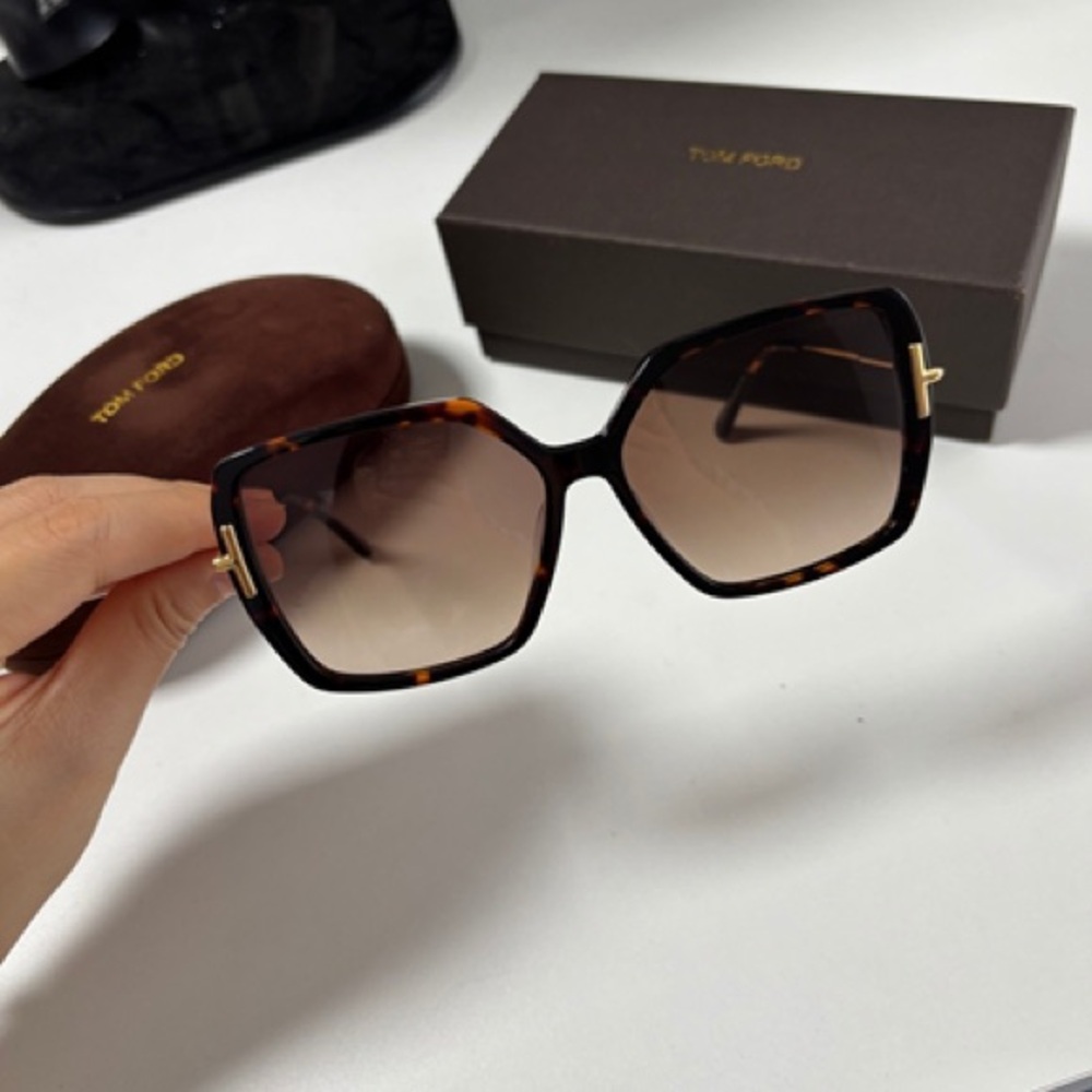 TOM FORD fashionable sunglasses - Picture 6 of 10